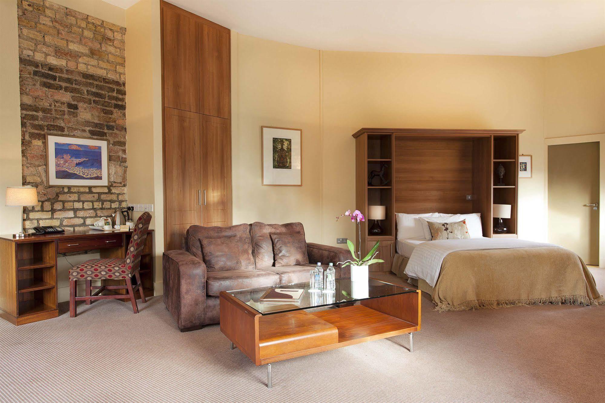 Becketts Hotel Leixlip ภายนอก รูปภาพ