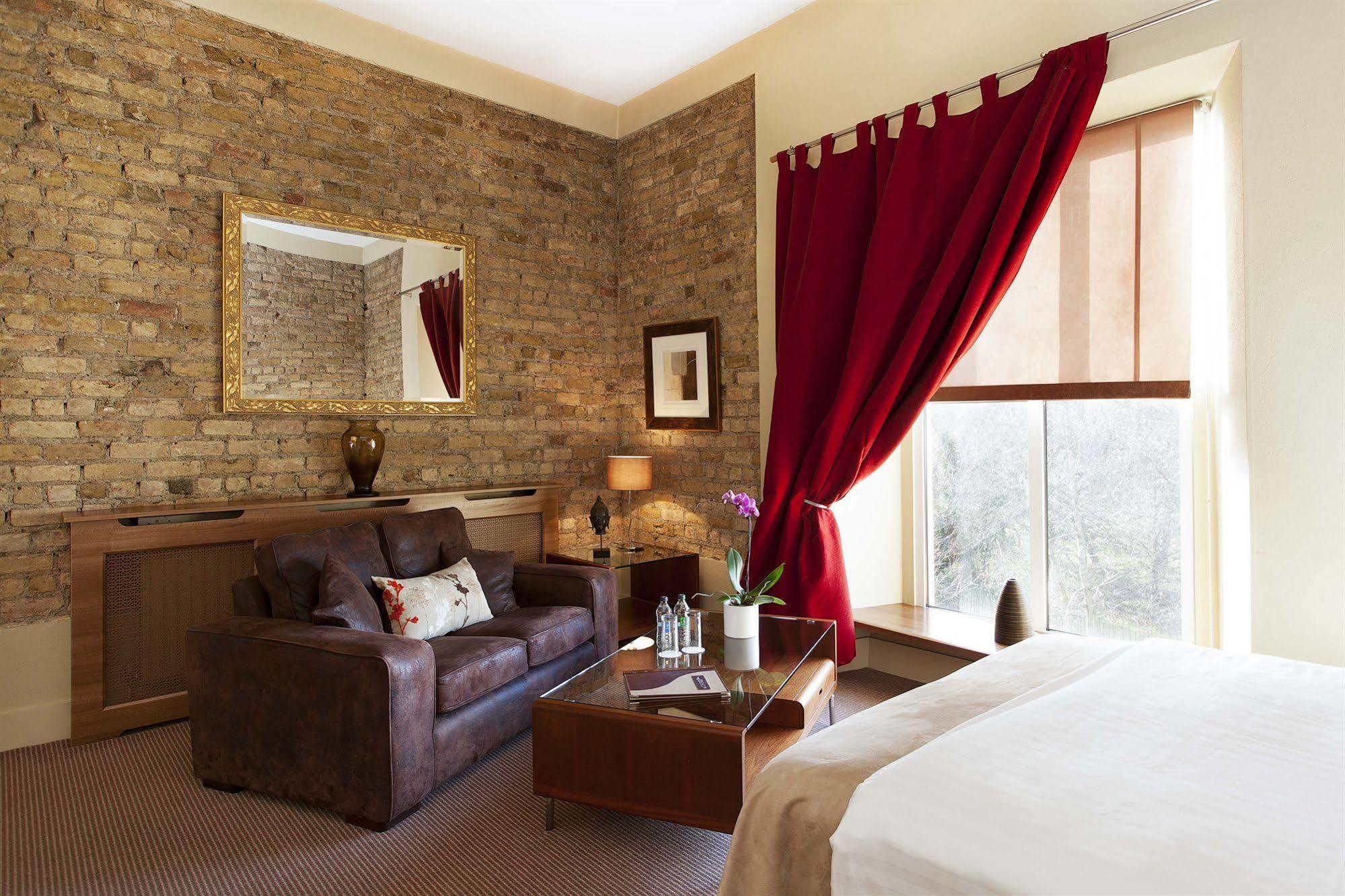 Becketts Hotel Leixlip ภายนอก รูปภาพ