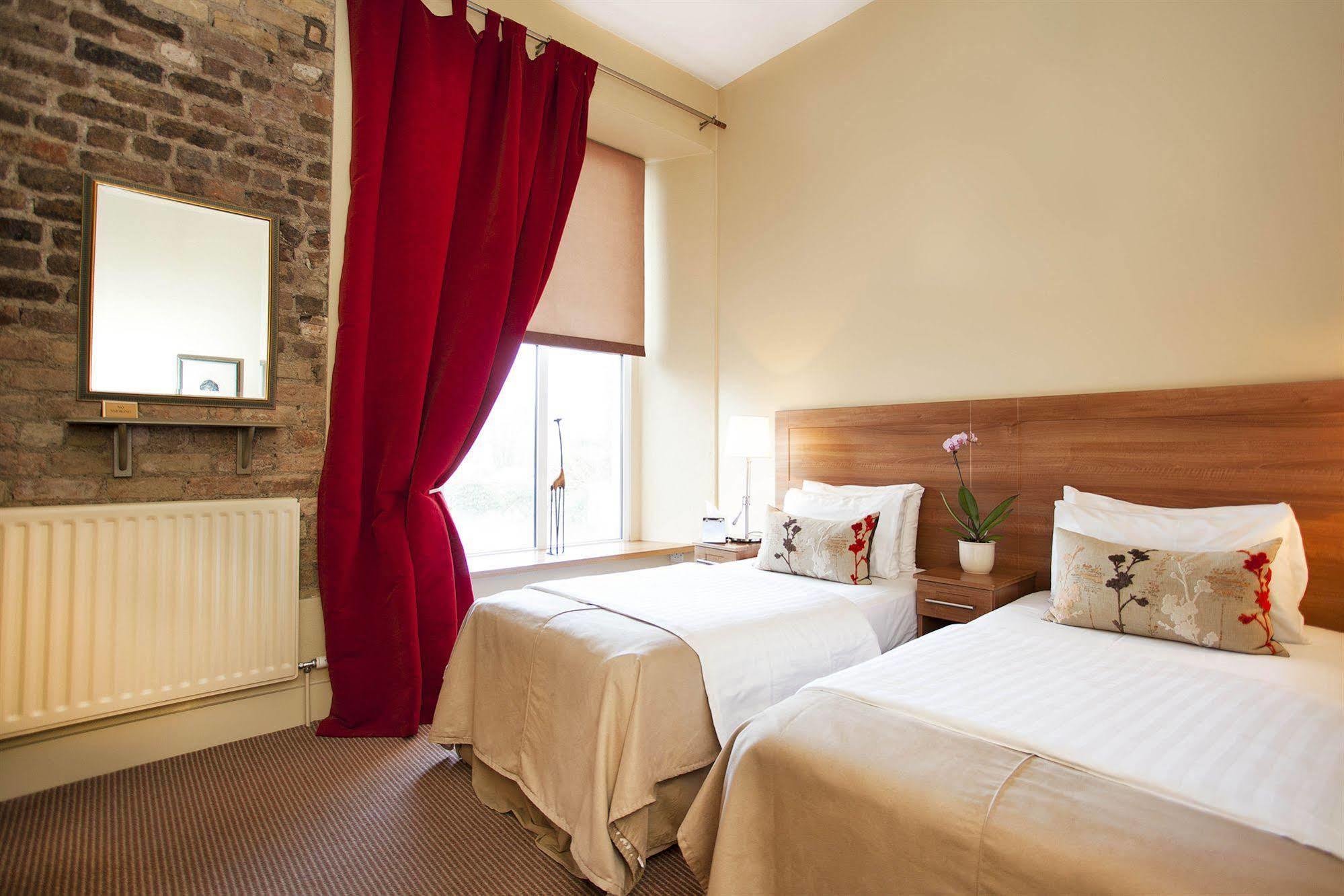 Becketts Hotel Leixlip ภายนอก รูปภาพ